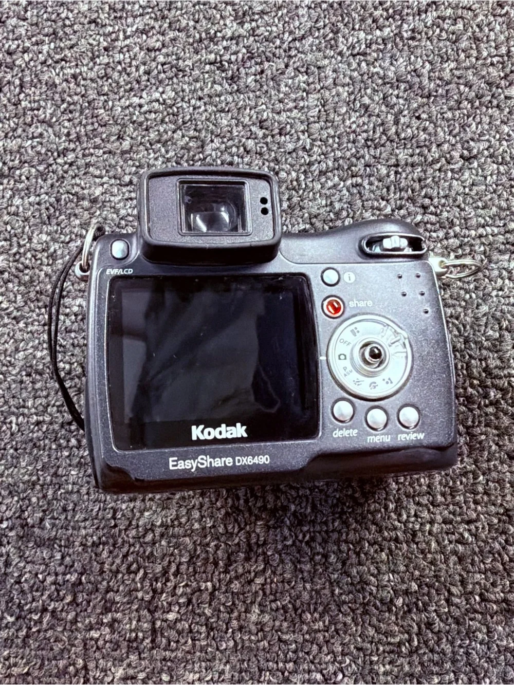 Kodak Black Digital Camera with Carrying Case and Accessories